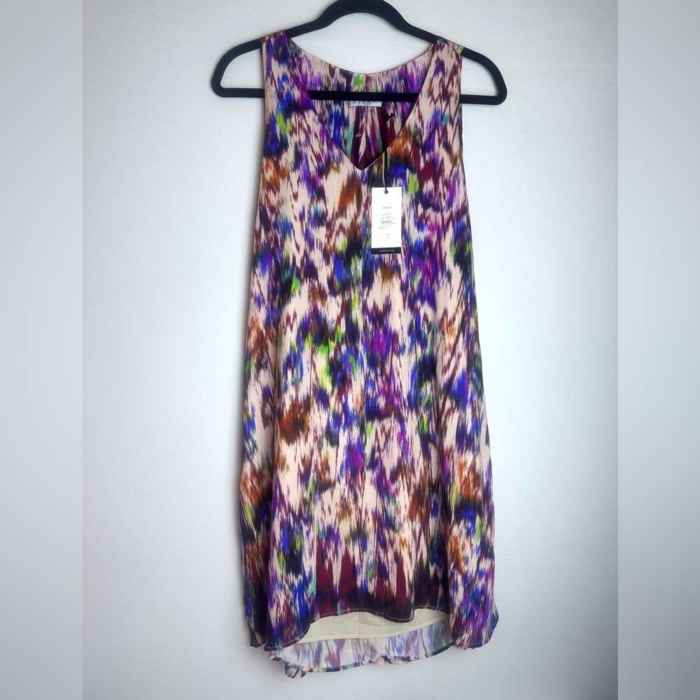 ❗️NEW Askari Sleeveless multi color dress with back train / cape details size S